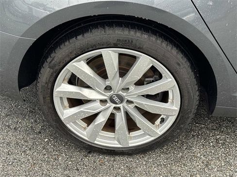Used 2017 Audi A4 2.0T Premium image 37
