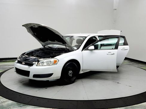 Used 2014 Chevrolet Impala Police FWD image 9