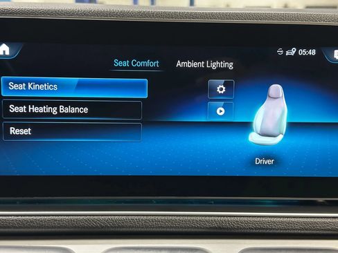 Used 2023 Mercedes-Benz GLE 350 GLE 350 4MATIC Sport Utility 4 w/ Premium Package image 41