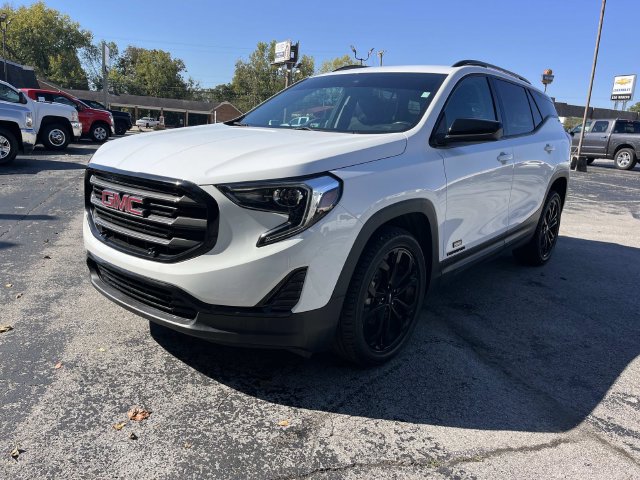 Used 2020 GMC Terrain SLE w/ Elevation Edition FWD image 7