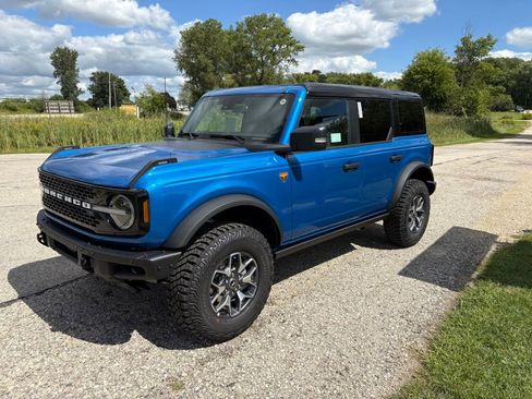New 2025 Ford Bronco Badlands AWD/4WD image 4