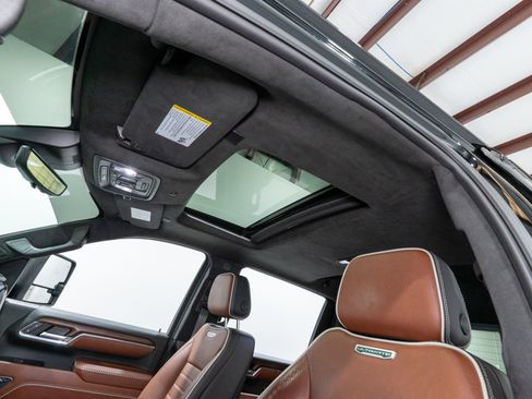 Used 2024 GMC Sierra 2500 Denali Ultimate w/ LPO, GMC Protection Package image 21