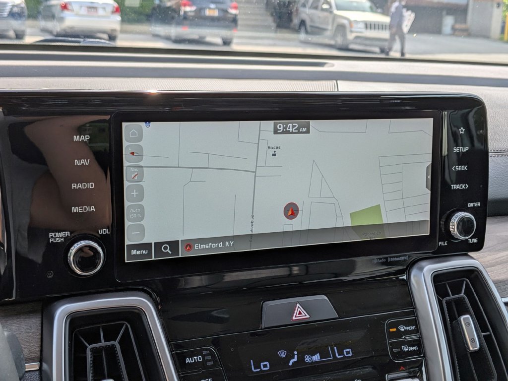 Used 2022 Kia Sorento S w/ Panoramic Sunroof Package AWD/4WD image 18