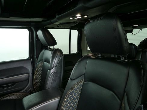 Used 2021 Jeep Wrangler Unlimited Sahara image 5