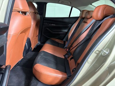 Used 2024 MAZDA MAZDA3 s image 39