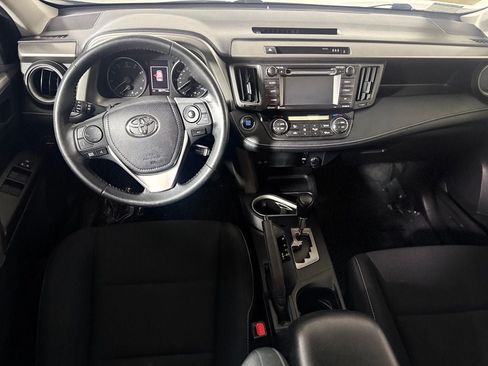 Used 2018 Toyota RAV4 XLE AWD/4WD image 11