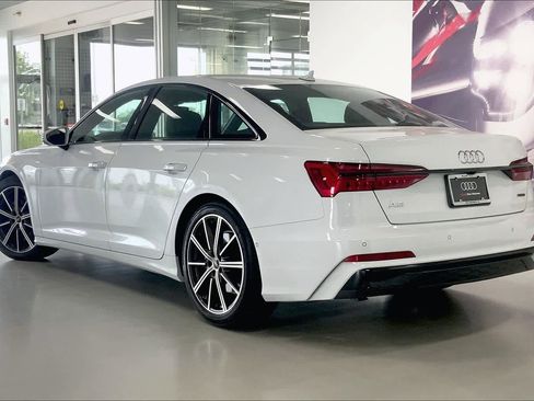 Used 2025 Audi A6 Premium Plus w/ Premium Plus Package image 4