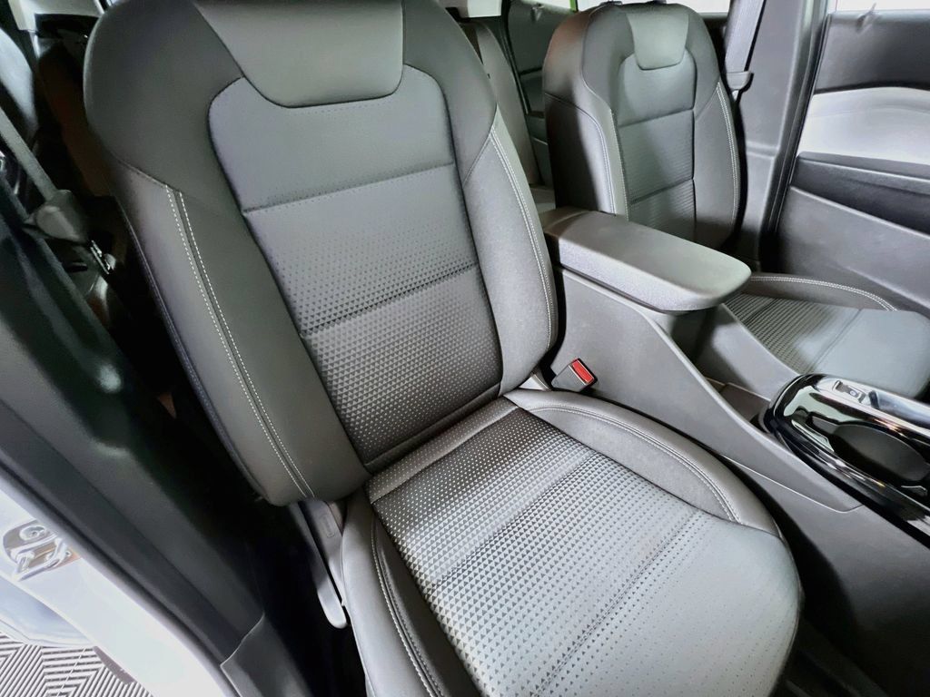 New 2026 Chevrolet Trax LT w/ Driver Confidence Package FWD image 26
