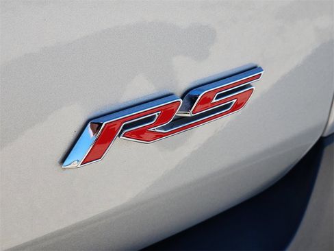 Used 2022 Chevrolet Traverse RS image 12