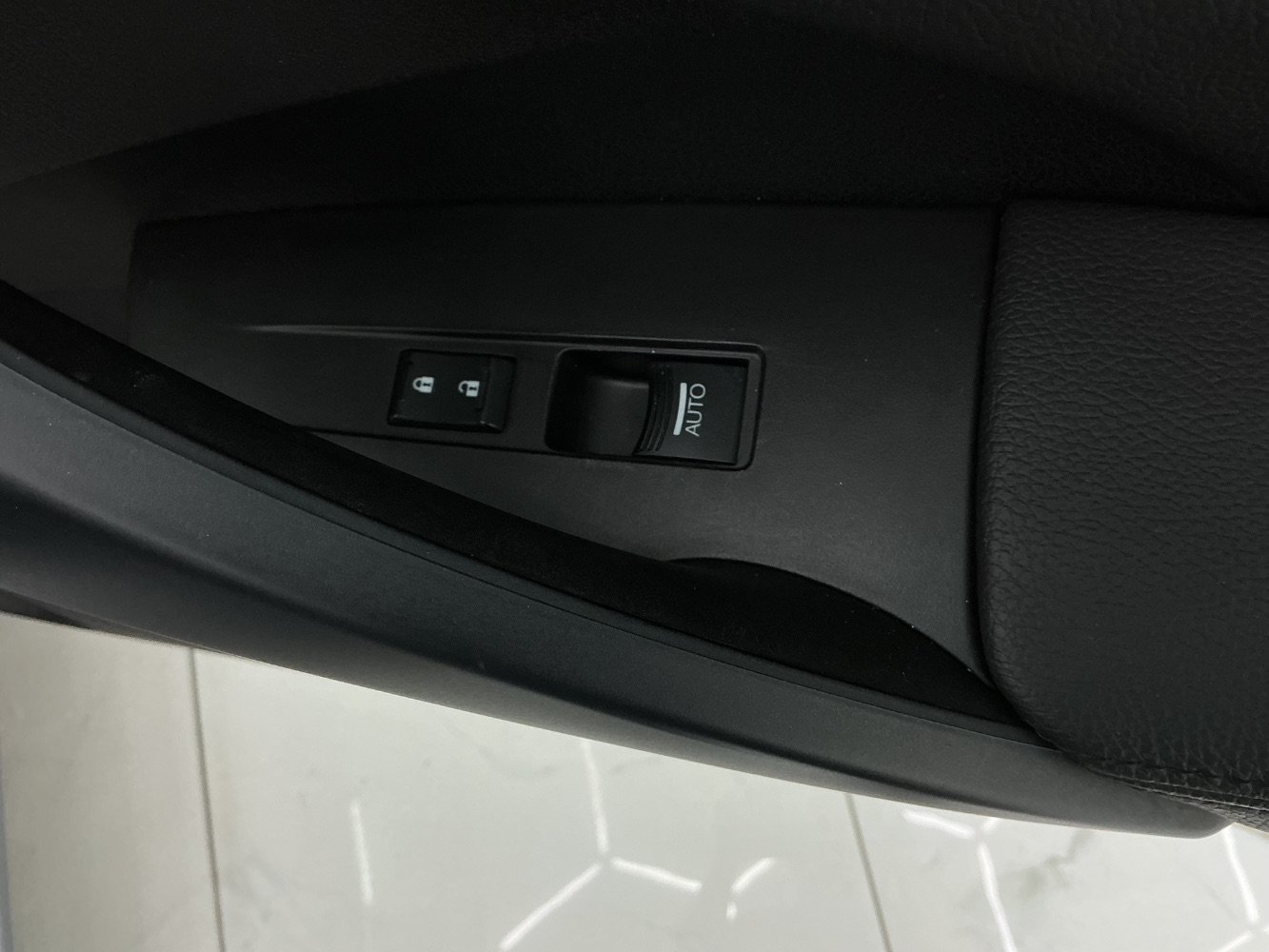 Used 2017 Acura RDX w/ Technology Package FWD image 40