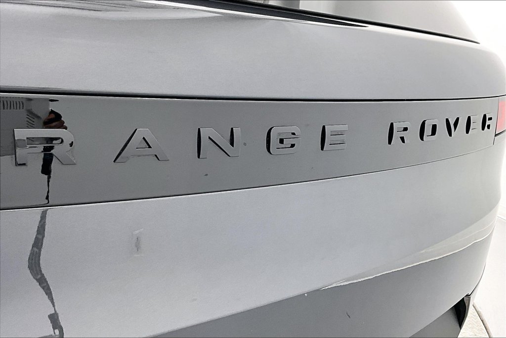 Used 2025 Land Rover Range Rover Sport SE AWD/4WD image 33