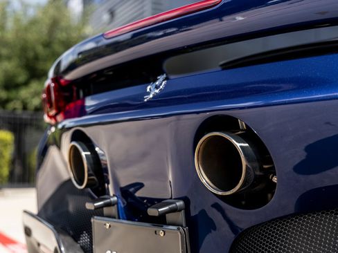 Used 2022 Ferrari SF90 Spider AWD/4WD image 15