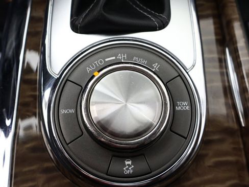 Used 2019 Nissan Armada SL w/ Premium Package image 57