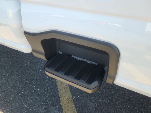 Used 2024 Ford F250 XL image 10