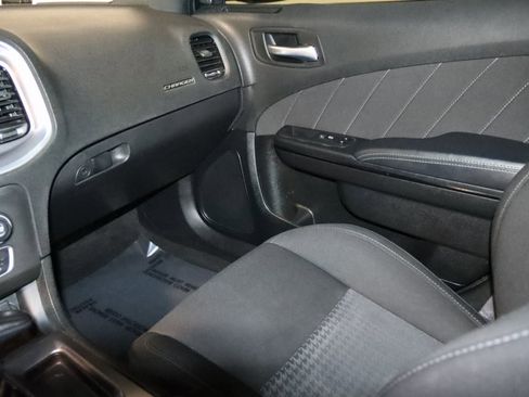 Used 2022 Dodge Charger R/T w/ Blacktop Package image 55