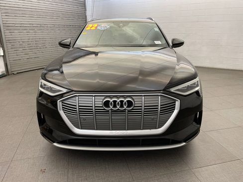 Used 2022 Audi e-tron Premium AWD/4WD image 8