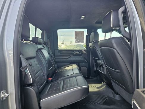 Used 2025 GMC Sierra 2500 AT4X w/ AT4X AEV Edition AWD/4WD image 12