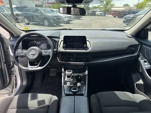 Used 2024 Nissan Rogue S AWD/4WD image 20