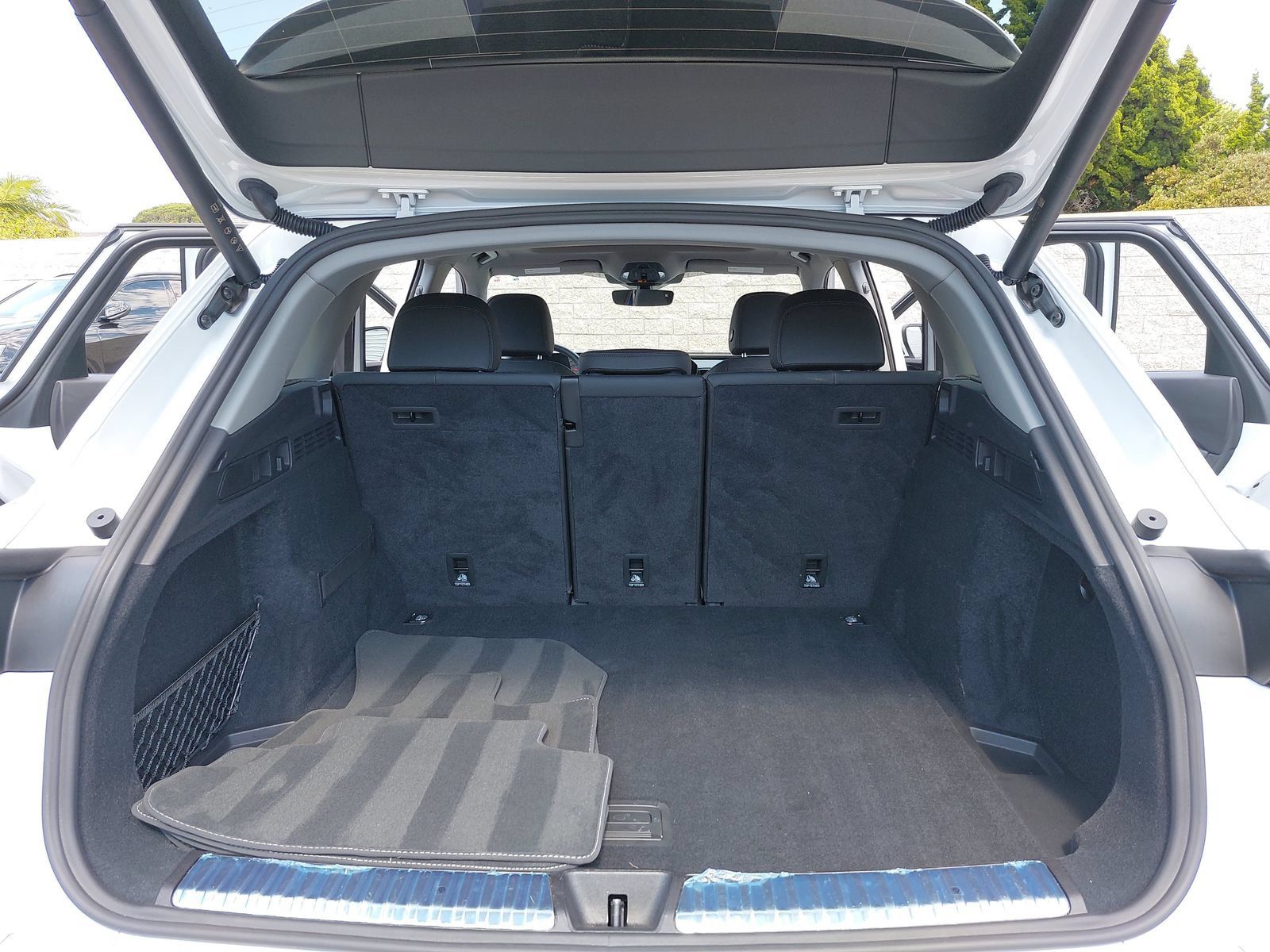 Used 2025 Audi Q5 Premium w/ Convenience Package AWD/4WD image 12