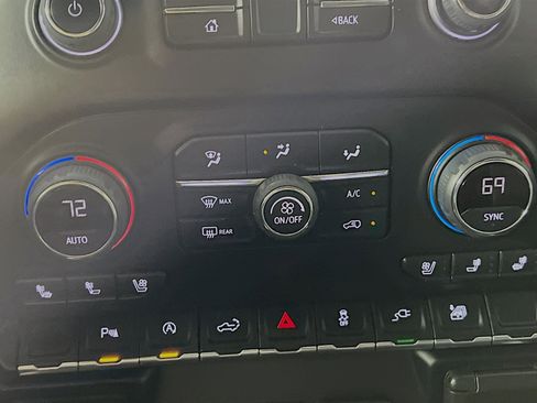 Used 2021 Chevrolet Silverado 1500 LTZ RWD image 26