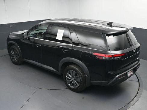 Certified 2024 Nissan Pathfinder S image 37