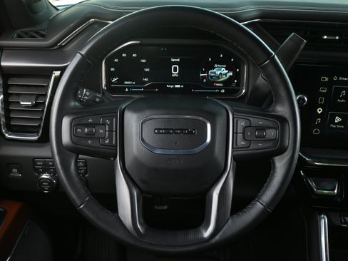 Used 2024 GMC Sierra 2500 Denali Ultimate w/ Max Trailering Package AWD/4WD image 17