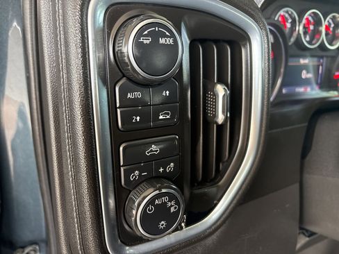 Used 2020 Chevrolet Silverado 1500 LT image 12