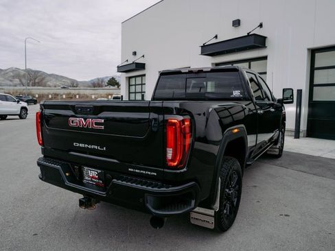 Used 2023 GMC Sierra 2500 Denali w/ Denali Black Diamond Edition image 7