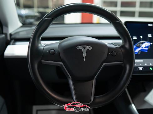 Used 2019 Tesla Model 3 Long Range image 23