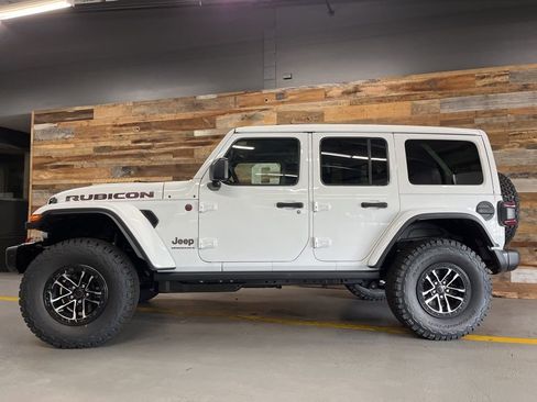 New 2026 Jeep Wrangler Unlimited Rubicon AWD/4WD image 21