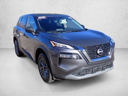 Used 2023 Nissan Rogue S image 4