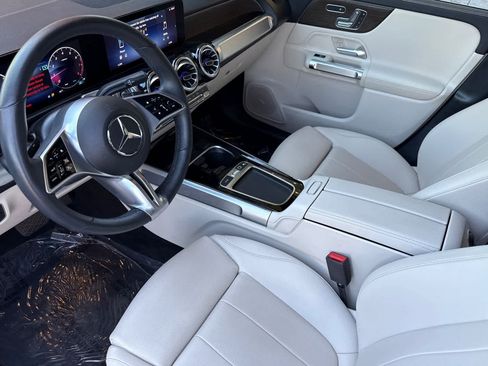 Certified 2025 Mercedes-Benz GLB 250 4MATIC image 9