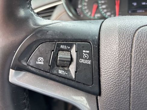 Used 2019 Chevrolet Trax LT w/ LT Convenience Package image 18