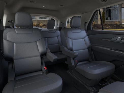 Used 2026 Ford Explorer Active w/ Active Comfort Package AWD/4WD image 13