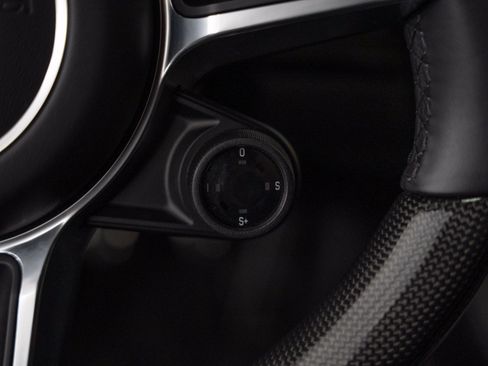 Used 2025 Porsche 718 Cayman S RWD image 34