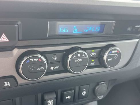 Used 2023 Toyota Tacoma TRD Off-Road AWD/4WD image 38