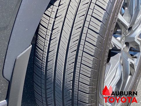 Used 2026 Toyota Corolla Cross XLE w/ Convenience Package image 13