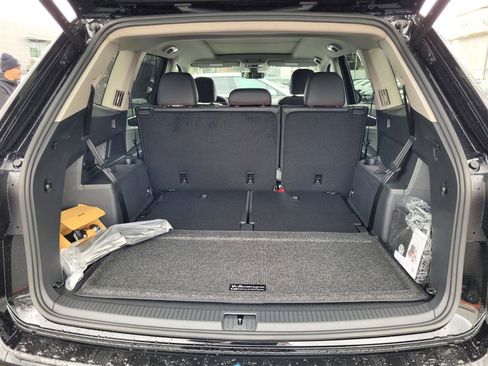New 2026 Volkswagen Atlas Peak Edition image 19