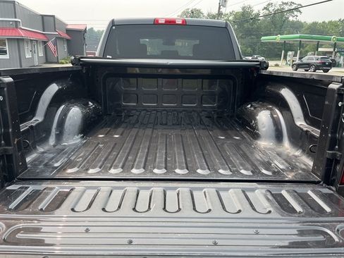 Used 2018 RAM 2500 Tradesman w/ Chrome Appearance Group AWD/4WD image 16