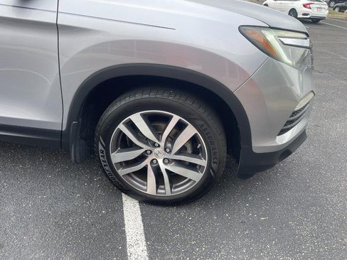 Used 2018 Honda Pilot Touring image 8
