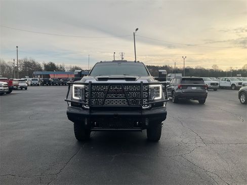 Used 2022 GMC Sierra 3500 Denali w/ Denali Ultimate Package image 2