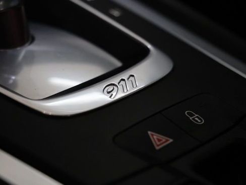 Used 2019 Porsche 911 Carrera 4S image 32