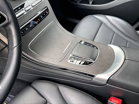 Used 2022 Mercedes-Benz GLC 300 GLC 300 image 16