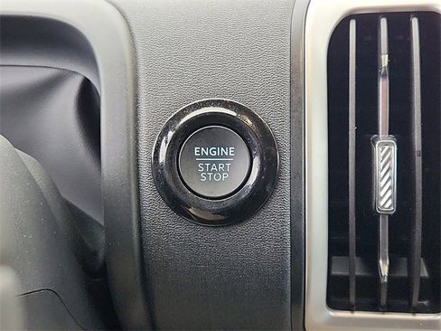 Used 2025 Ford Expedition Max Active image 13