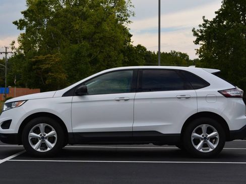 Used 2017 Ford Edge SE w/ Cargo Accessory Package image 9