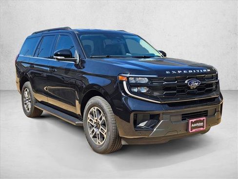New 2026 Ford Expedition Active RWD image 7