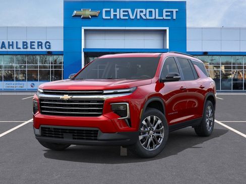 New 2026 Chevrolet Traverse LT w/ Sun and Wheel Package AWD/4WD image 30