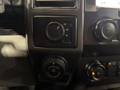 Used 2019 Ford F150 XLT w/ Trailer Tow Package image 28