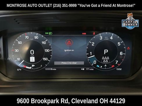 Used 2024 Land Rover Discovery Dynamic SE image 17