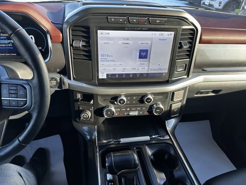 Certified 2022 Ford F150 Lariat w/ Equipment Group 502A High image 10